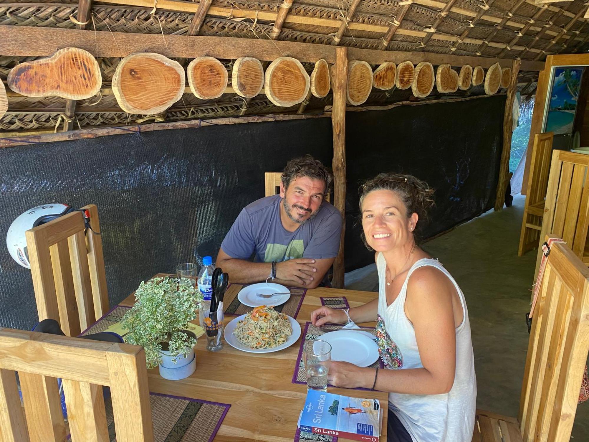Turtle Wood Cabin Тангалла Экстерьер фото
